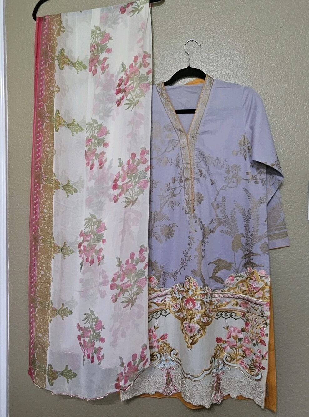 New Pakistani Kameez Shalwar Dupatta Cotton Lawn Pit to Pit 20 Inch Med
